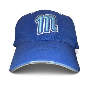 Los Navegantes del Magallanes Baseball Cap Blue Venezuela Autographed NWOT